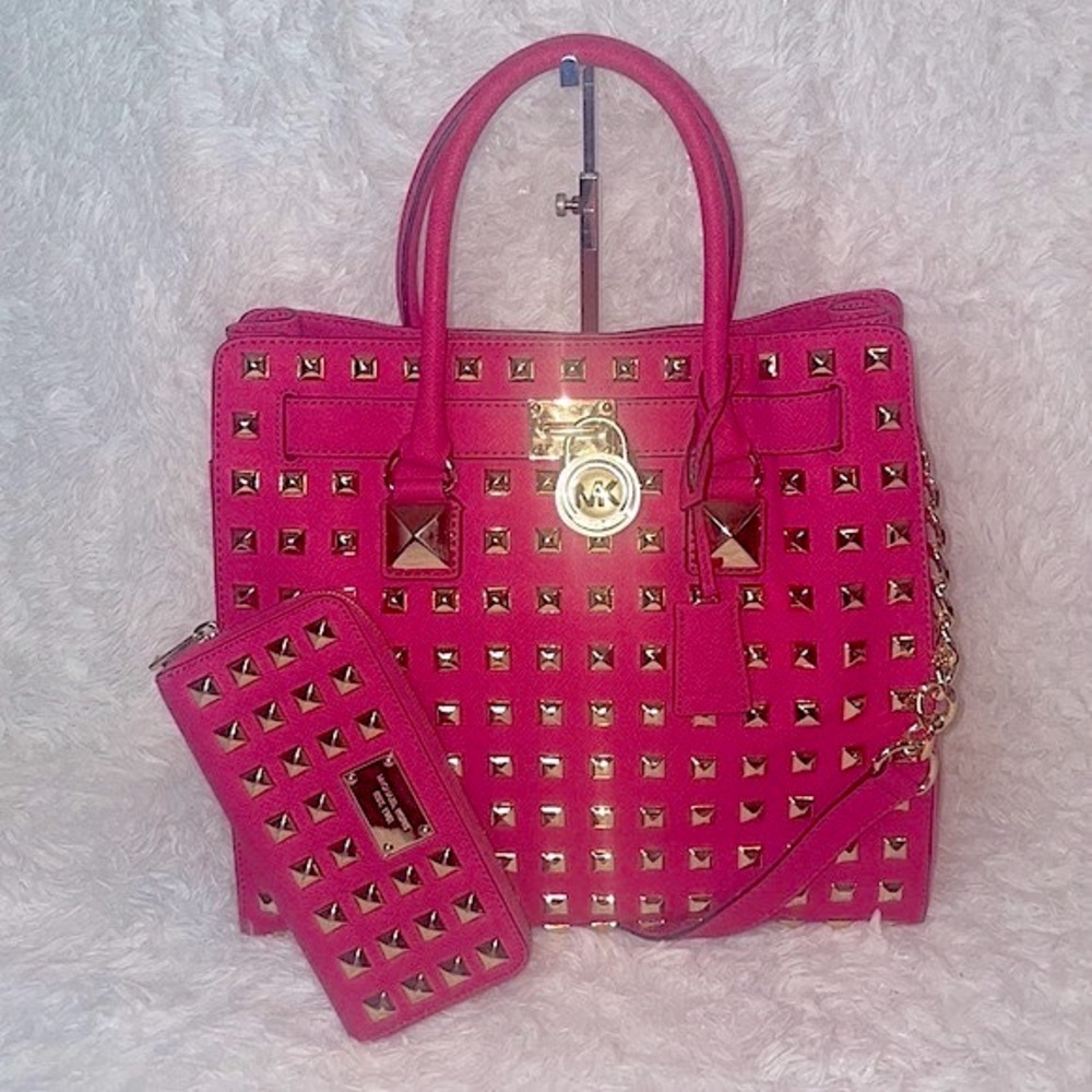 Michael Kors Hamilton Large Limited Edition Studded Tote and Wallet Set Pink